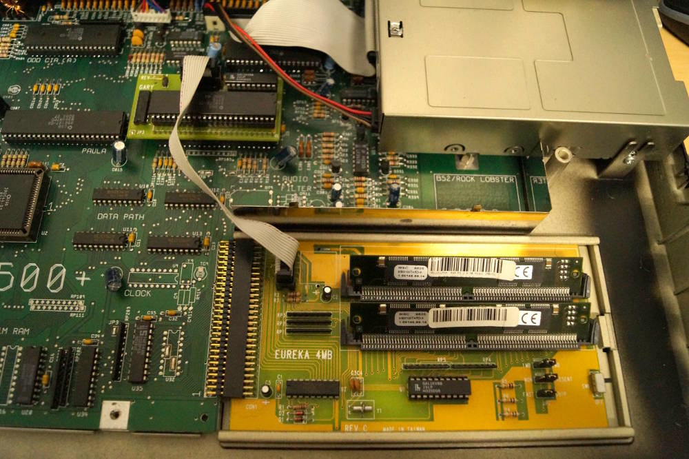 Amiga 500 2,5 mb RAM